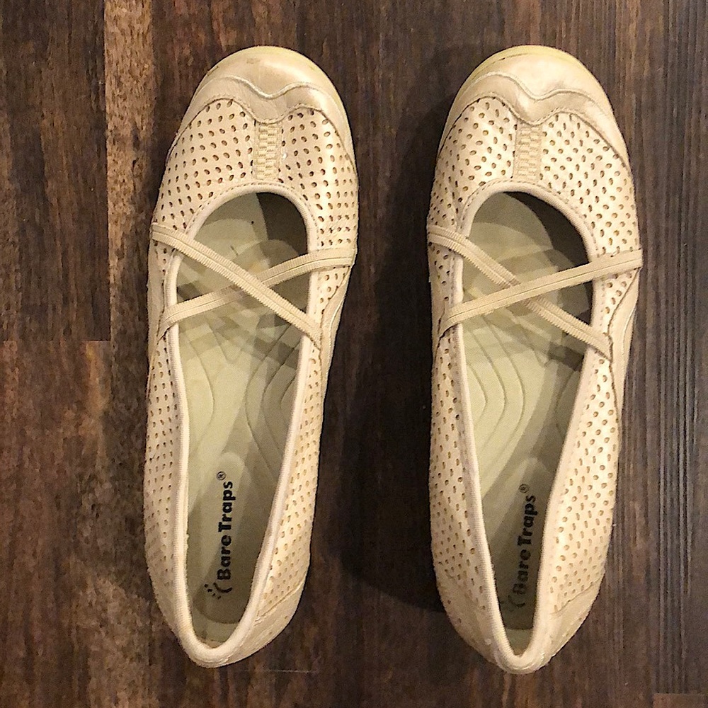 Bare Traps ballet style flats-7.5 M